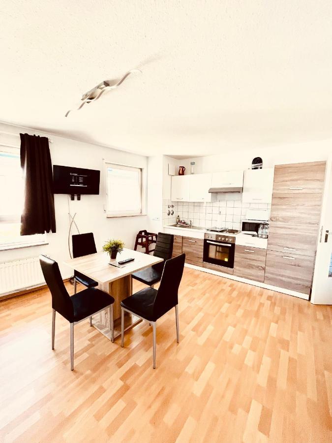 Outletcity Apartment Ferienwohnung Metzingen Metzingen  Exterior photo