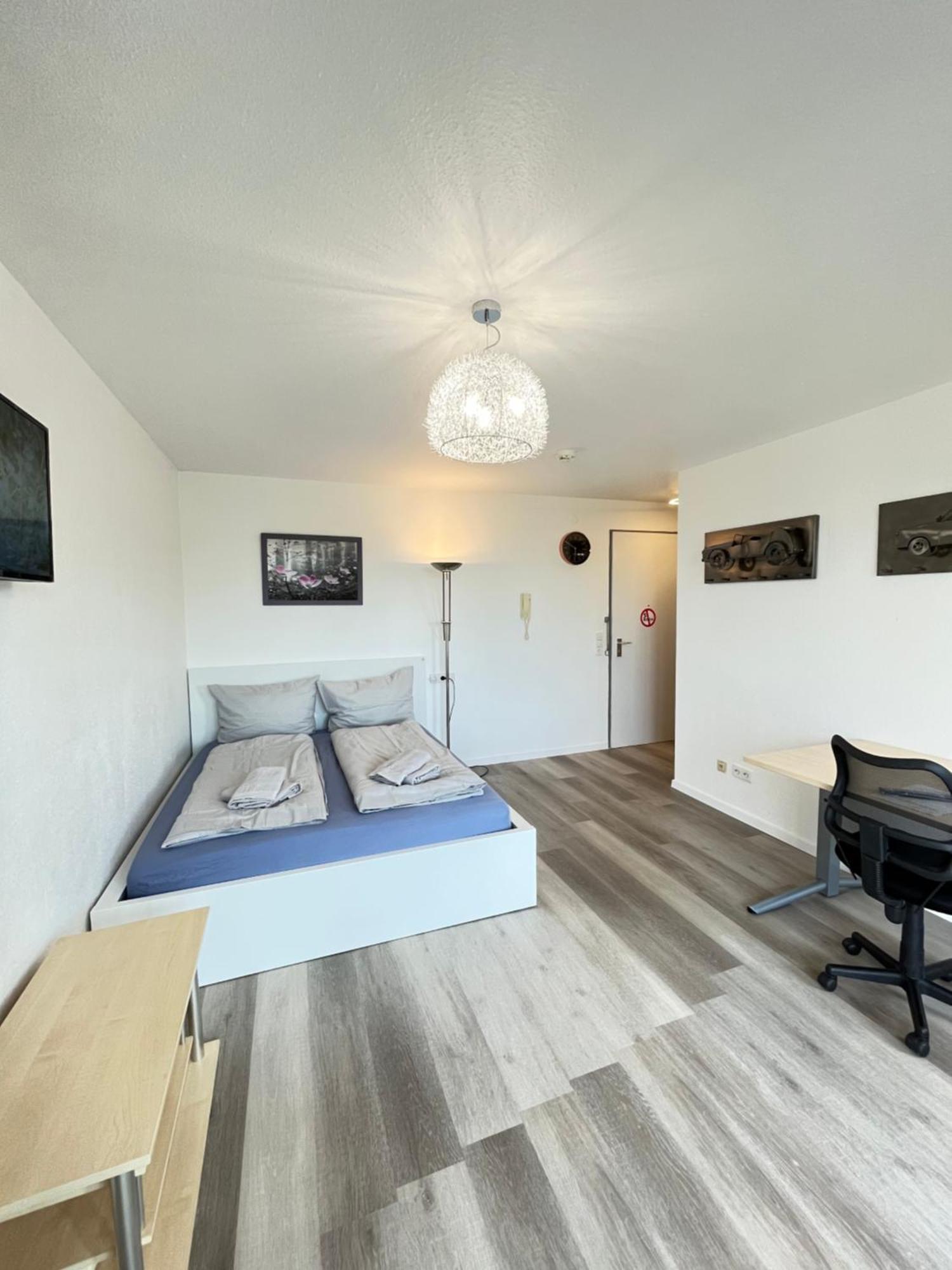 Outletcity Apartment Ferienwohnung Metzingen Metzingen  Exterior photo