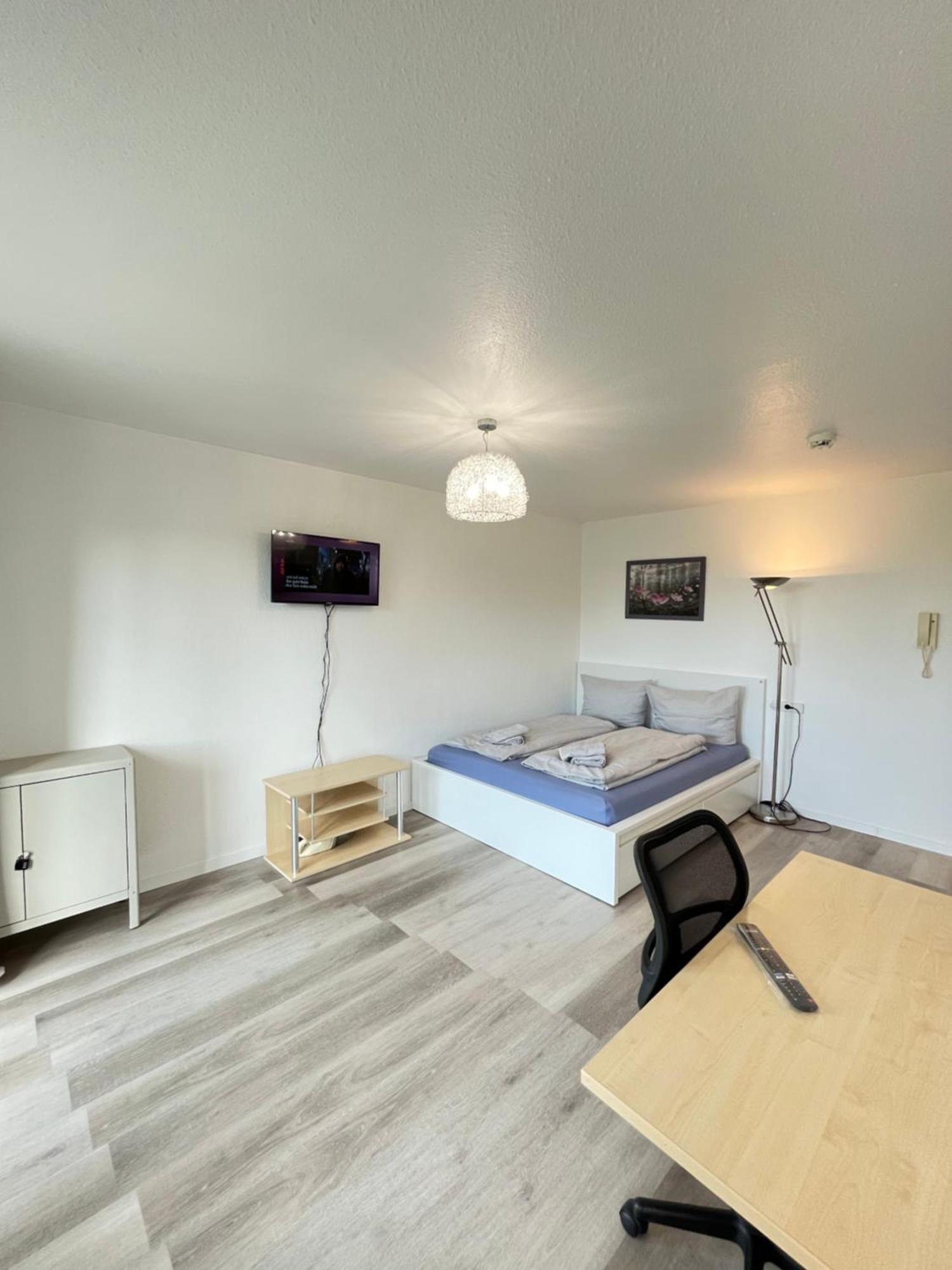 Outletcity Apartment Ferienwohnung Metzingen Metzingen  Exterior photo